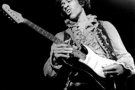 MONTEREY, CA - JUNE 18: American guitarist Jimi Hendrix (1942 - 1970) plays his Fender Stratocaster guitar while performing at the Monterey International Pop Music Festival, on June 18, 1967 in Monterey, California. (Photo by Ed Caraeff/Getty Images)