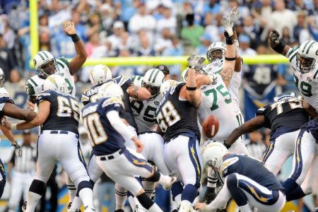 SAN DIEGO - JANUARY 17: Nate Kaeding #10 of the San Diego Chargers misses a field goal at the end of the second quarter against the New York Jets during AFC Divisional Playoff Game at Qualcomm Stadium on January 17, 2010 in San Diego, California.The Jets defeated the Chargers 17-14. (Photo by Rob Tringali/Sportschrome/Getty Images)