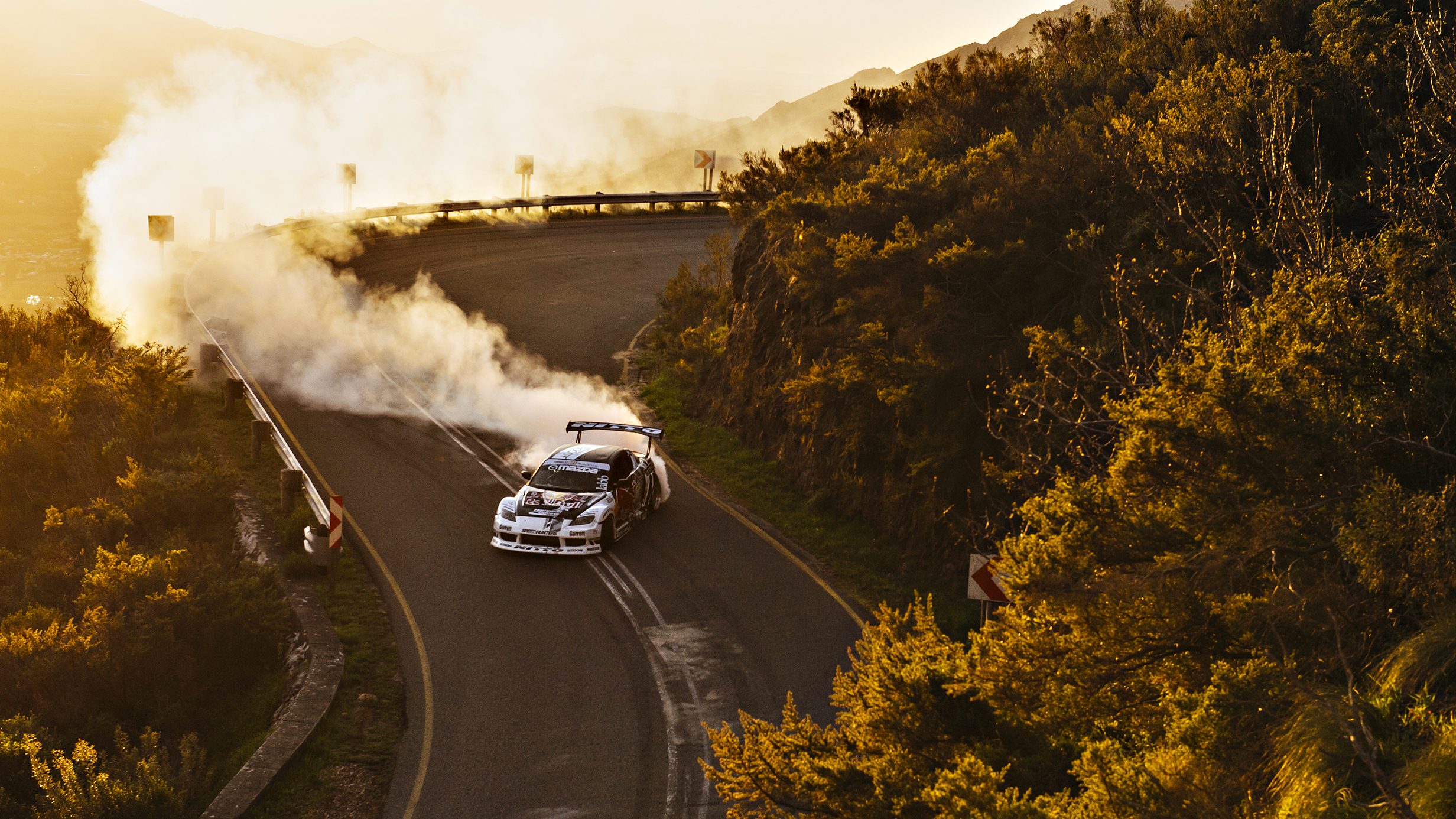 Drift Racer Tears Across South African Mountain Pass At 150 Mph