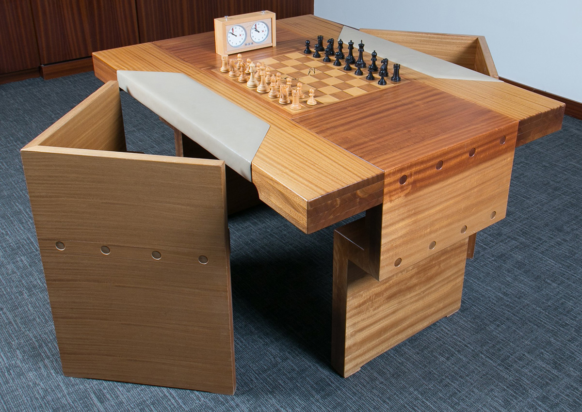 fischer spassky chess table