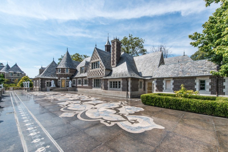 Live Like The Great Gatsby In This 85 Million Long Island Mansion Insidehook