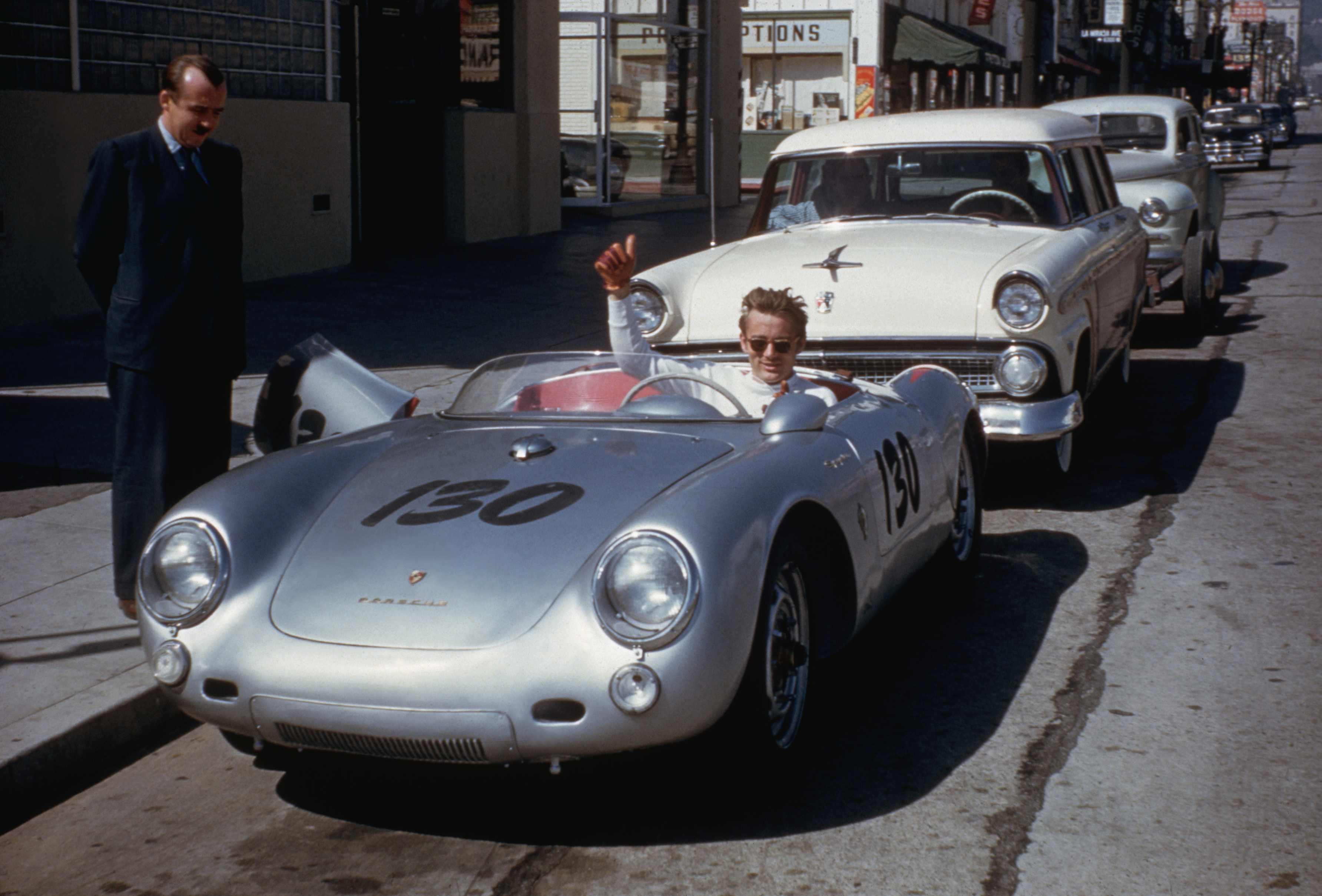 James cars. Porsche 550 little Bastard. Джеймс Дин машина убийца. Джеймс Дин маленький ублюдок. Порше 550 маленький ублюдок.