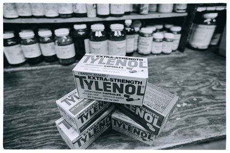 Tylenol, a brand of painkiller regularly used in the United States of America, is found to be responsible for the death of four people in two days. (Bernard Bisson/Sygma via Getty Images)