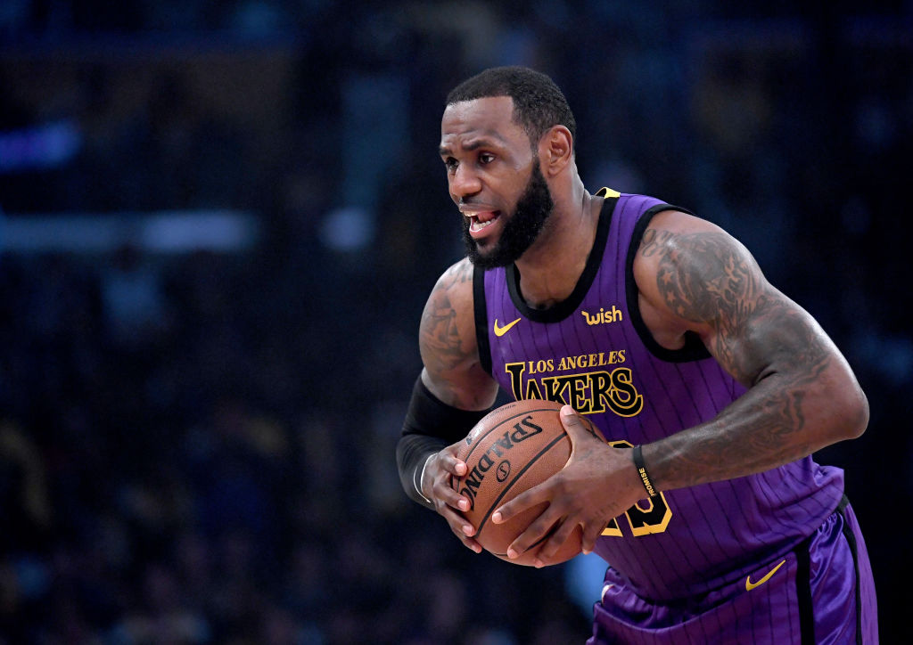 LOS ANGELES, CALIFORNIA - DECEMBER 21:  LeBron James #23 of the Los Angeles Lakers palms the ball before the game against the New Orleans Pelicans at Staples Center on December 21, 2018 in Los Angeles, California. (Photo by Harry How/Getty Images)