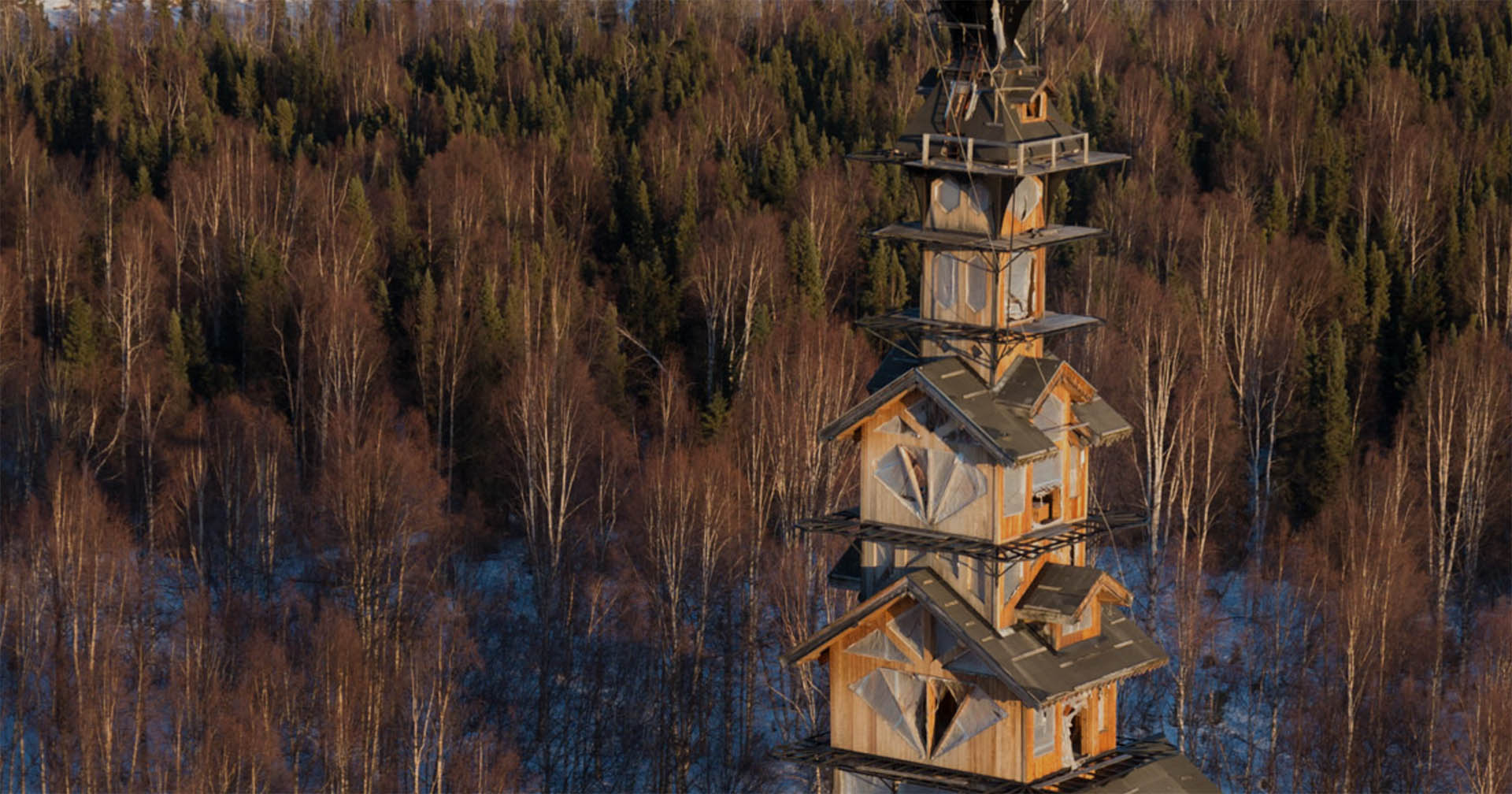 Dr Seuss Log Cabin Tower House In Alaska Is Massive Insidehook