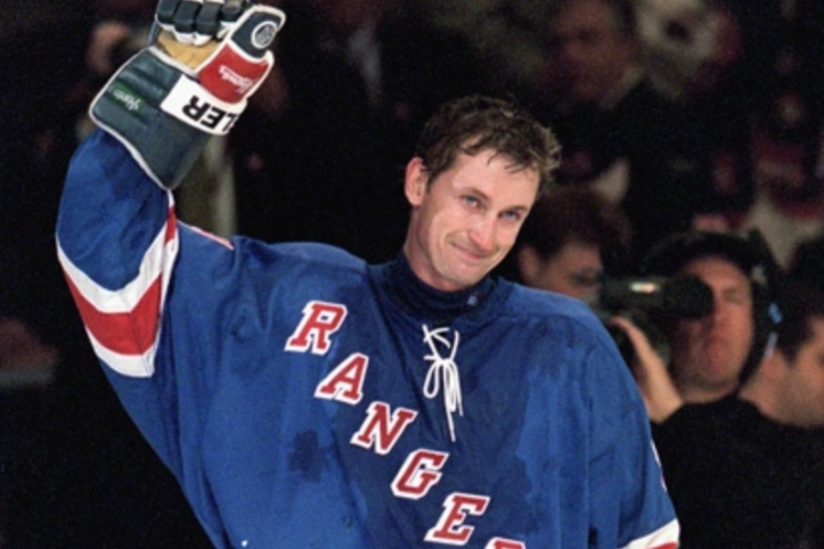 Look back at 'The Great One' Wayne Gretzky's final NHL game at MSG