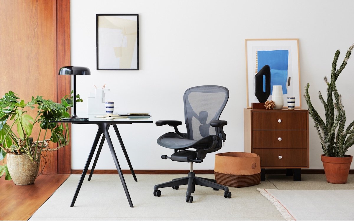 Herman Miller S Iconic Aeron Chair Is Over 500 Off Today Insidehook