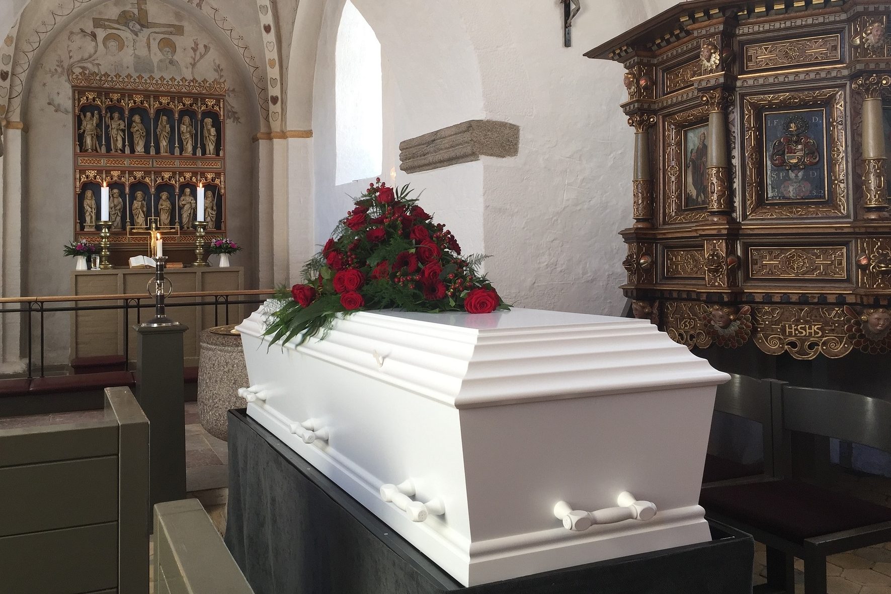 Funeral Live-Streaming Offered at 20% of Homes - InsideHook