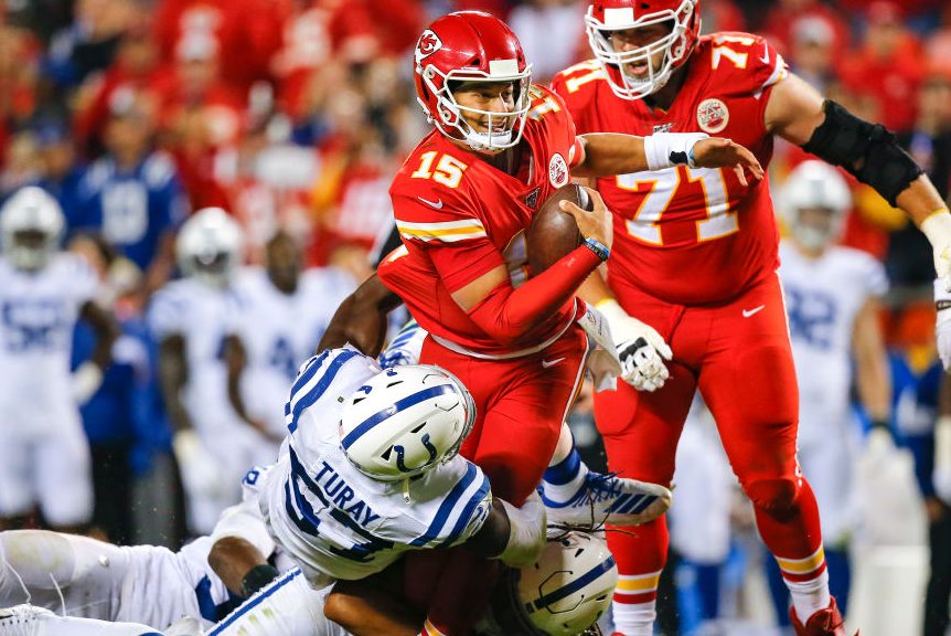 Chiefs Upset by Colts on "SNF" as Patrick Mahomes Aggravates Ankle Injury 