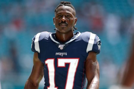 Antonio Brown Makes Public Apology to Patriots Owner Robert Kraft