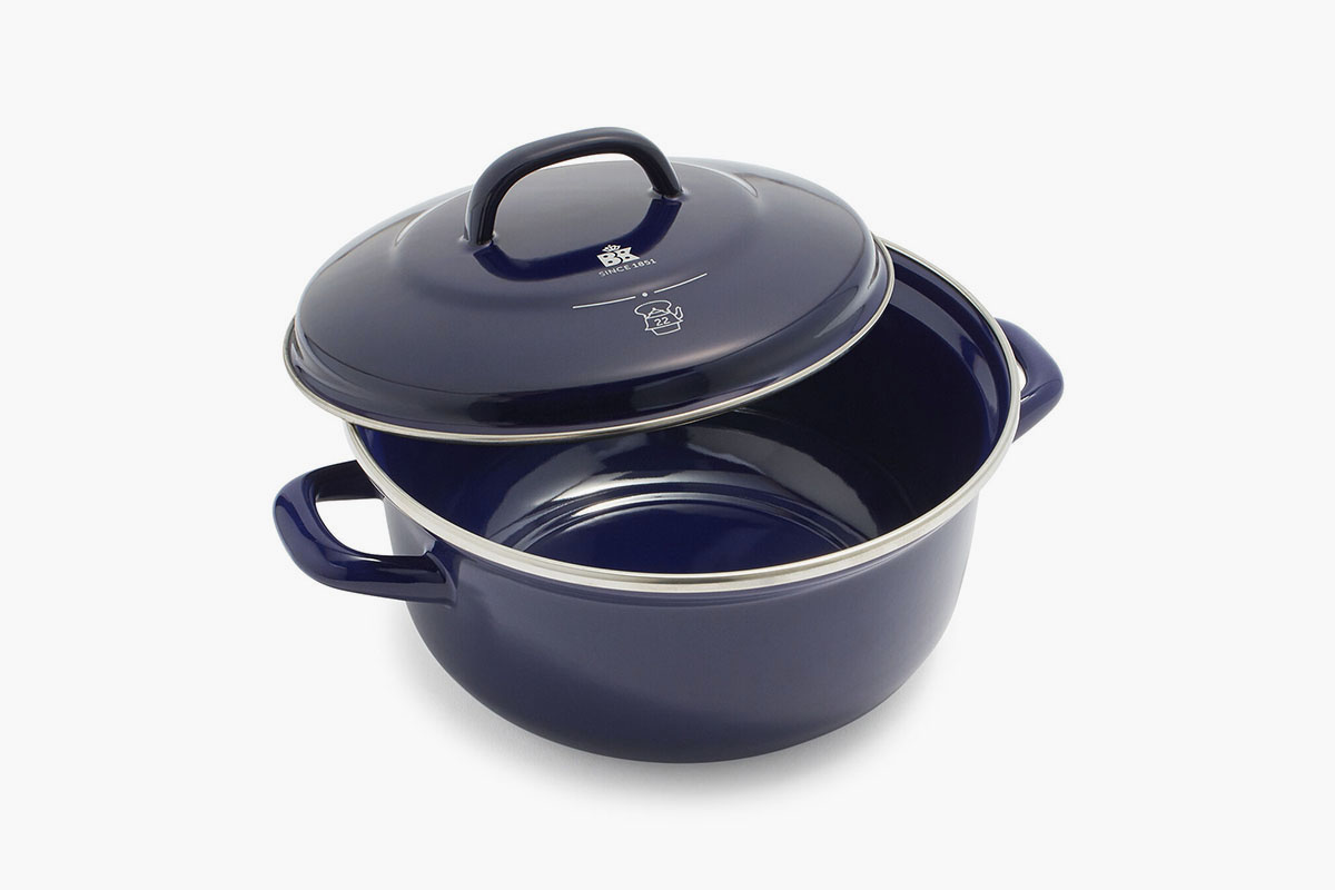 Sur La Table's Clearance Section Features Kitchenware at 70% Off ...