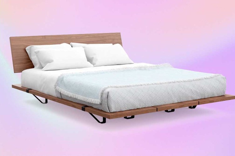 Review of Instagram's Favorite Pieces of Furniture: The Floyd Bed