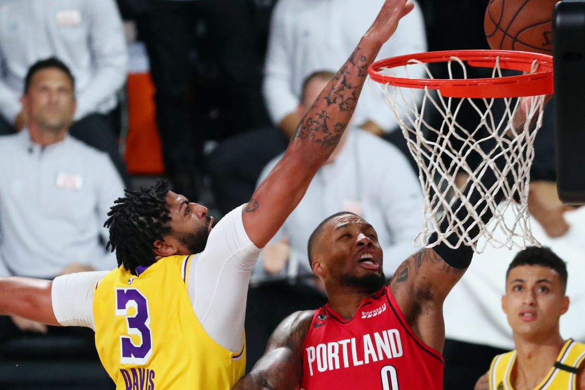 Anthony Davis Leads LA Lakers in Blowout of Trail Blazers - InsideHook