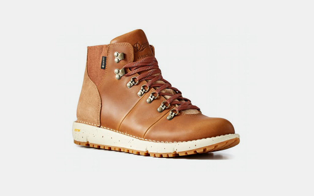 danner veterans day sale