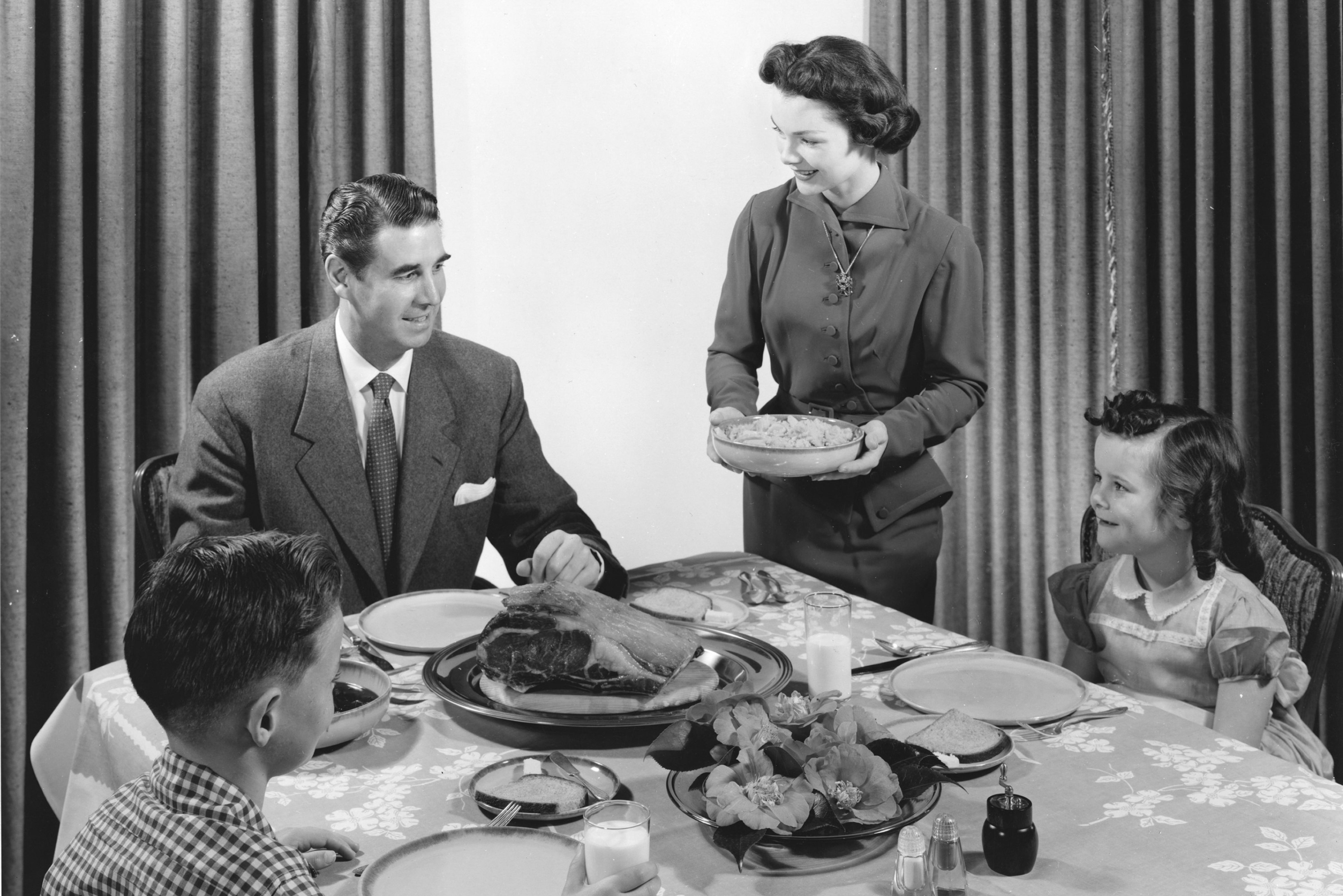 seasoned-hosts-give-tips-for-having-your-first-thanksgiving-dinner