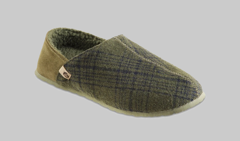 Acorn Slippers Are a Perfect Holiday Gift - InsideHook