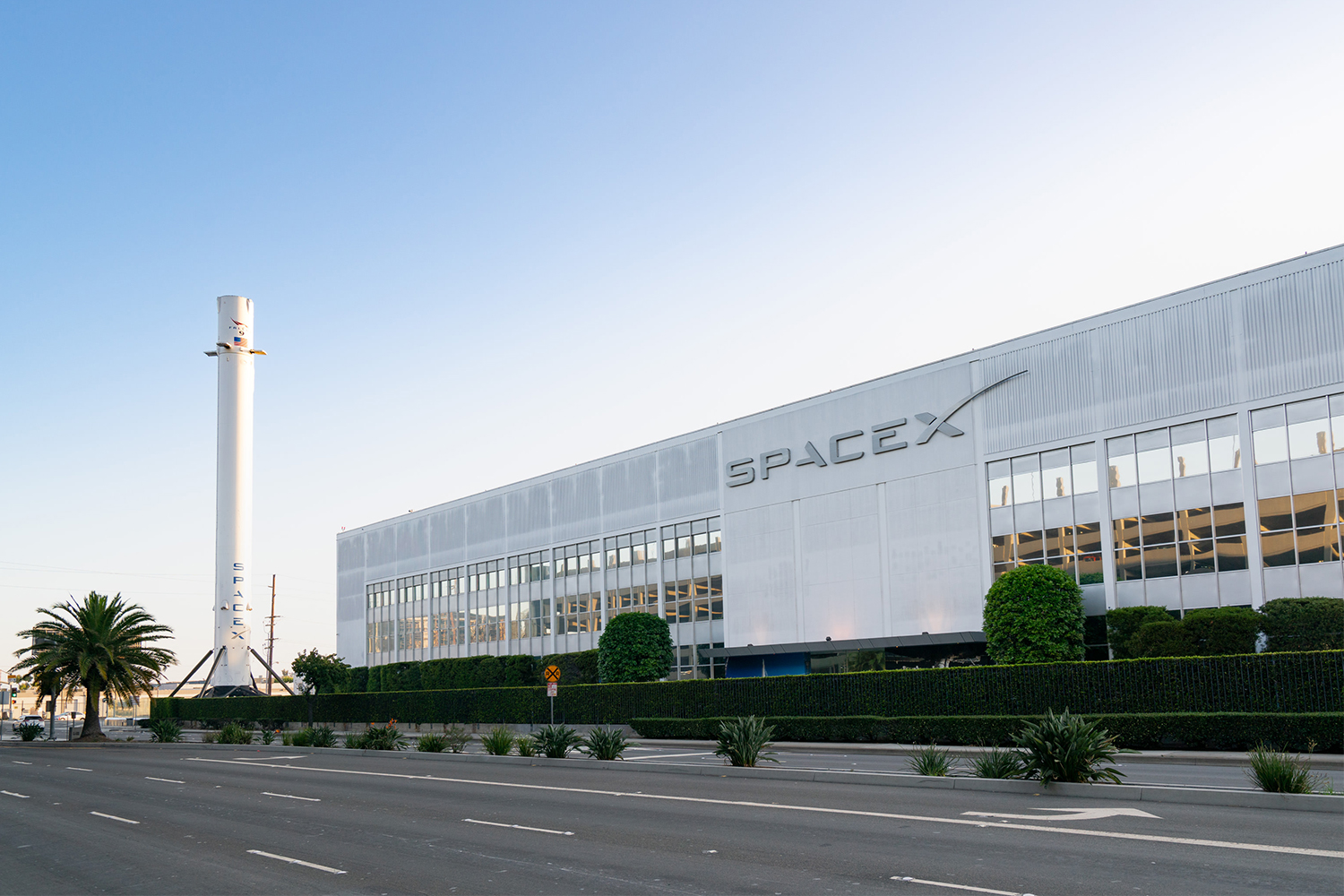 Spacex Headquarters ?resize=750
