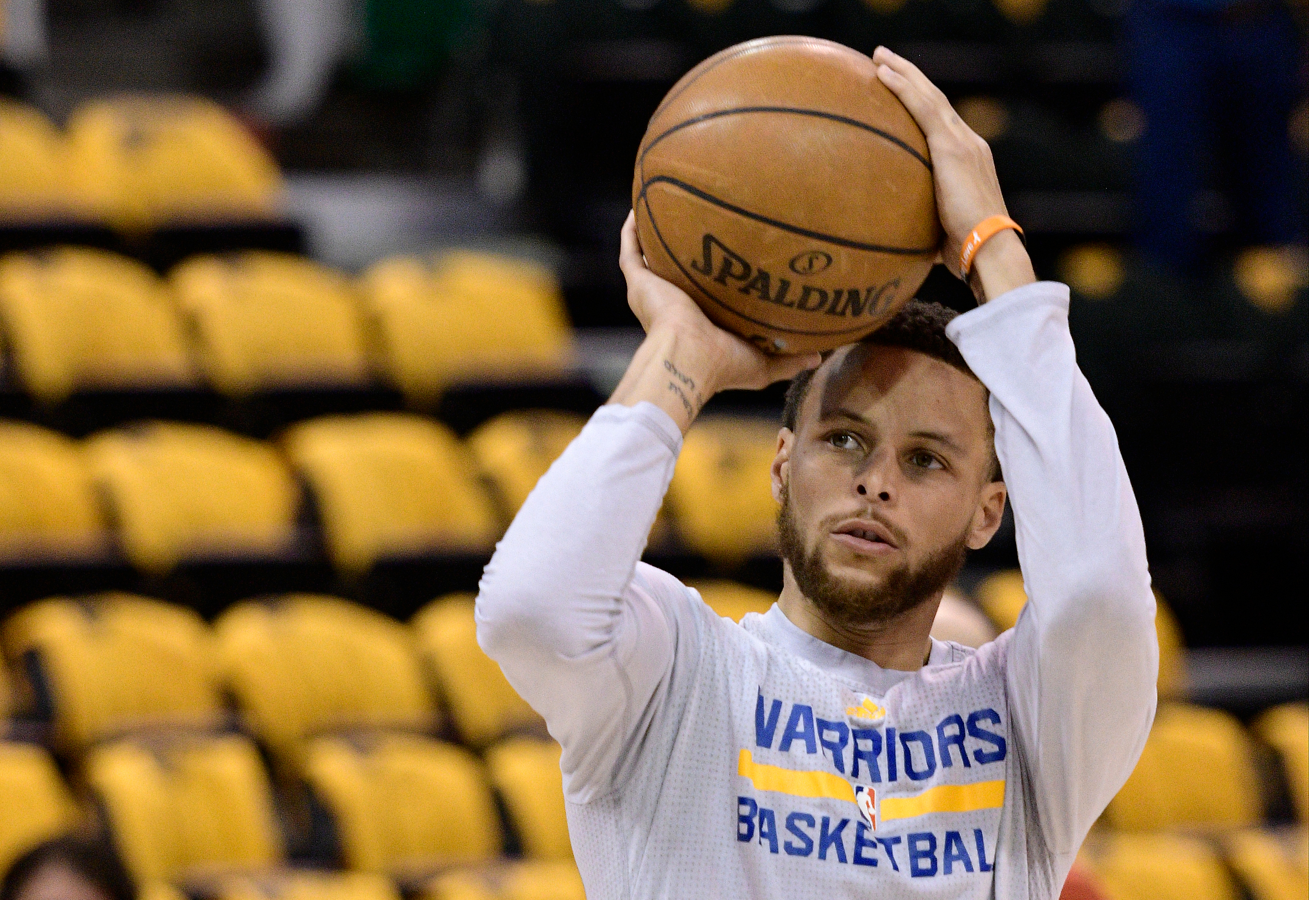 Watch Steph Curry Hit 105 Three Pointers In A Row Insidehook