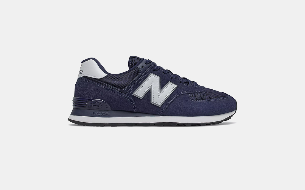 new balance trainers come up small