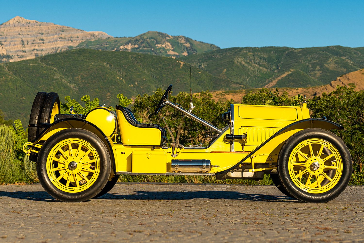 Why the Stutz Bearcat Is Loved by Rockefellers and Jay Leno - InsideHook