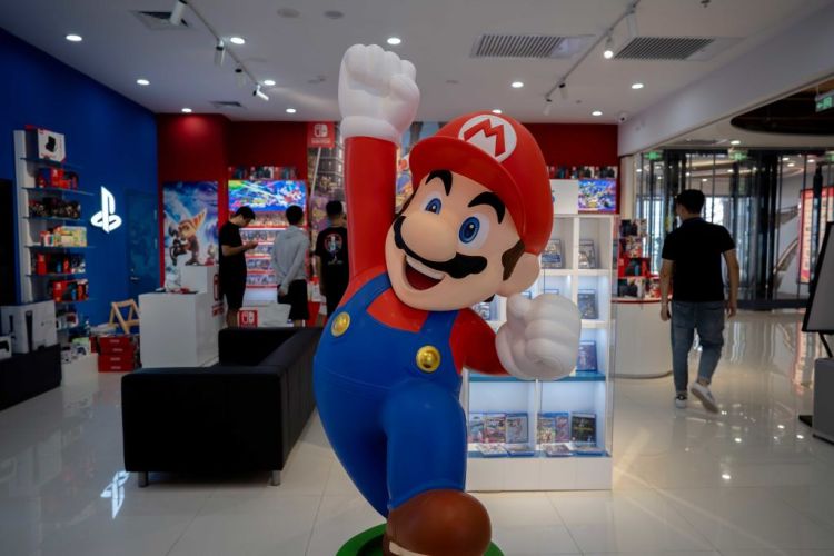 A Super Mario Bros. game sells for $2 million, another record for gaming  collectibles. - The New York Times