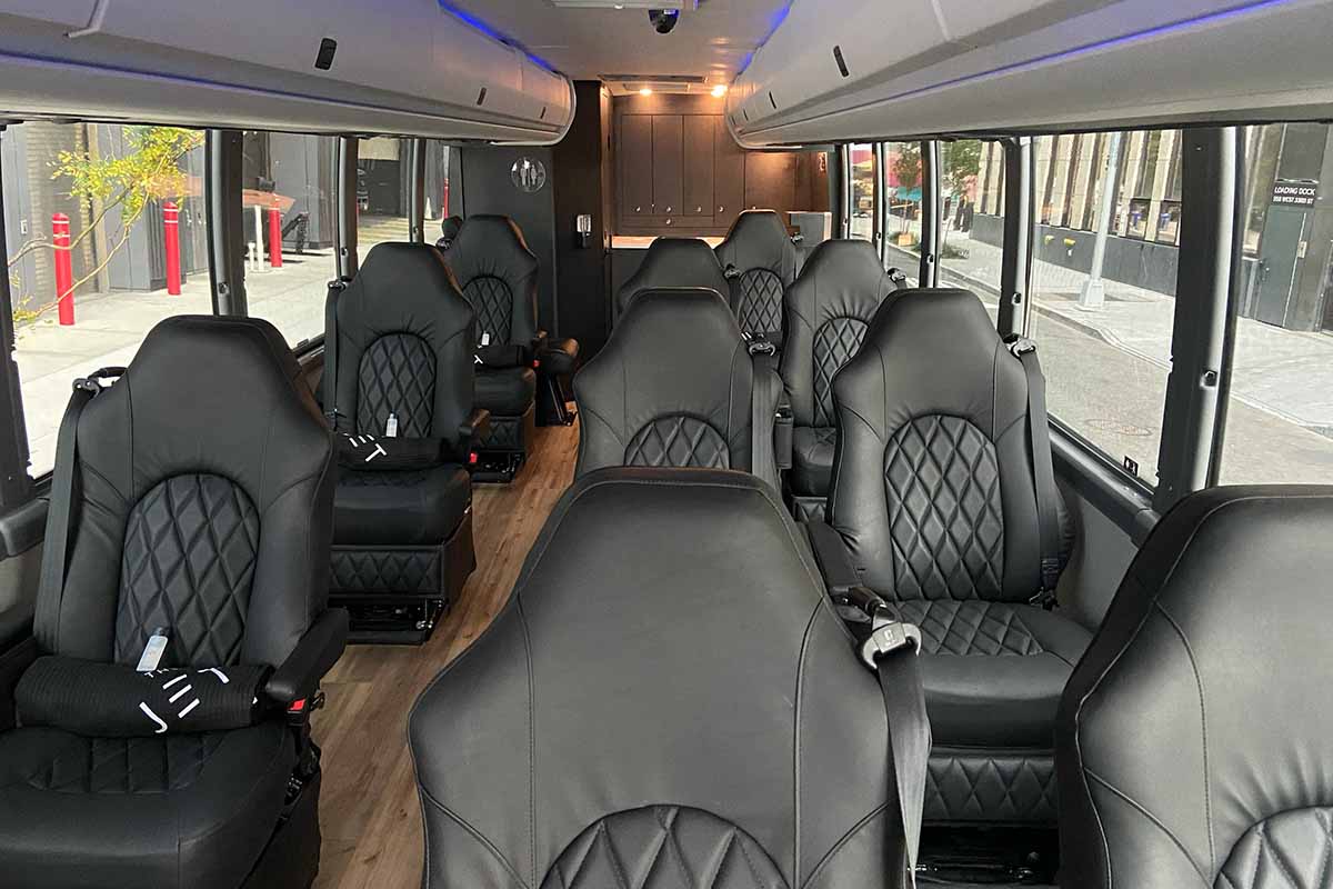 luxury bus from dc to nyc        <h3 class=