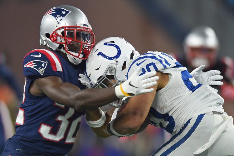 NFL picks, predictions for Week 15: Patriots cut off Colts; Titans