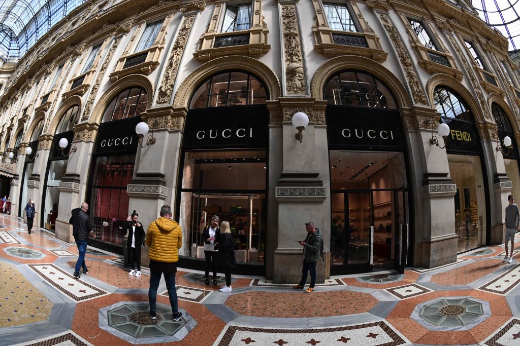 fenomeen Pech College Crypto Payments Are Coming to Some Gucci Stores - InsideHook