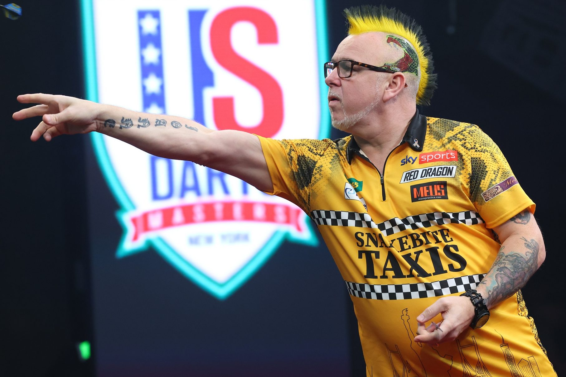 The Professional Dart Player Who Takes His Cues From a Former Pro ...