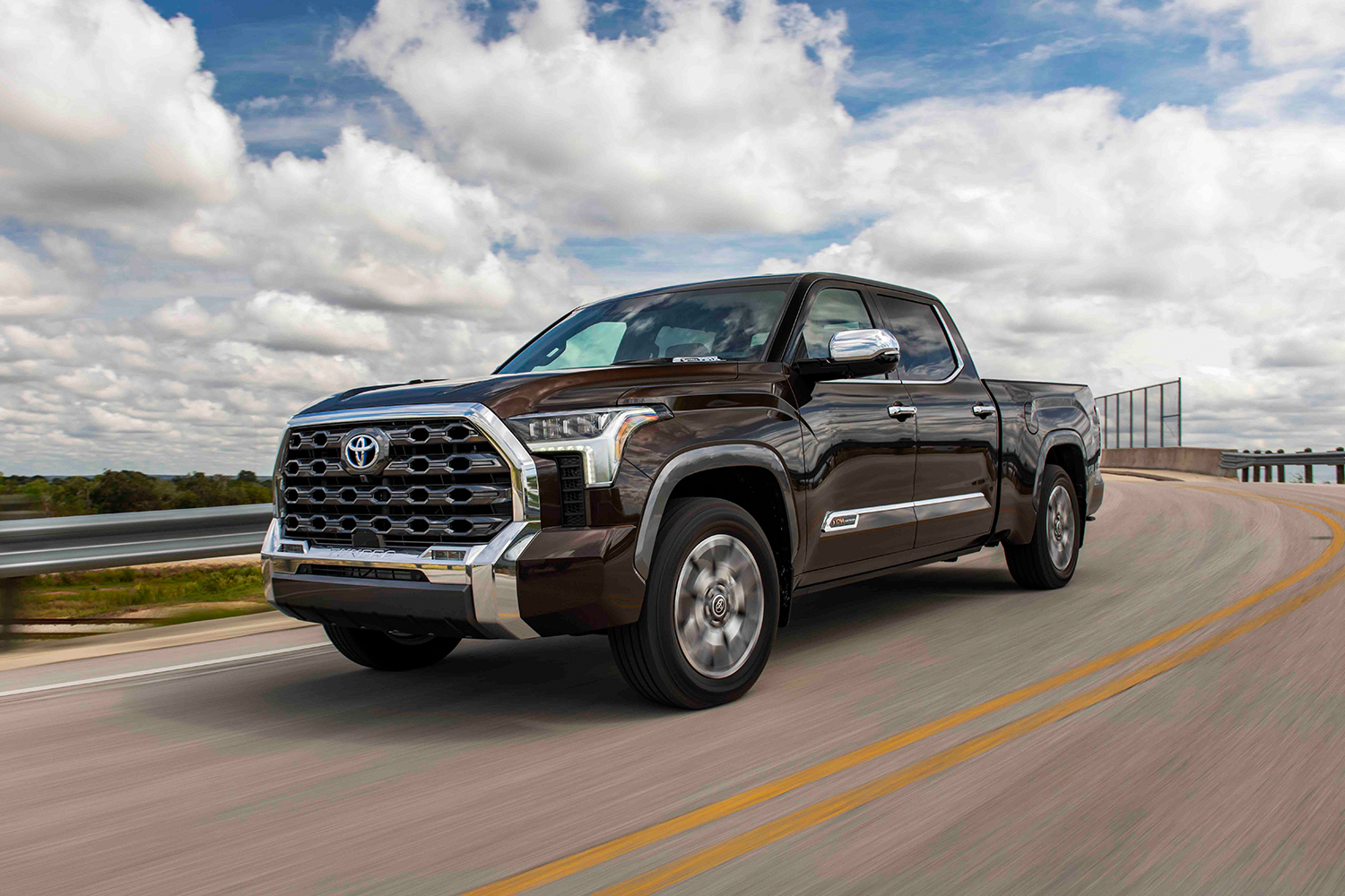 Review The Redesigned Toyota Tundra Finally Catches Up to the Pack