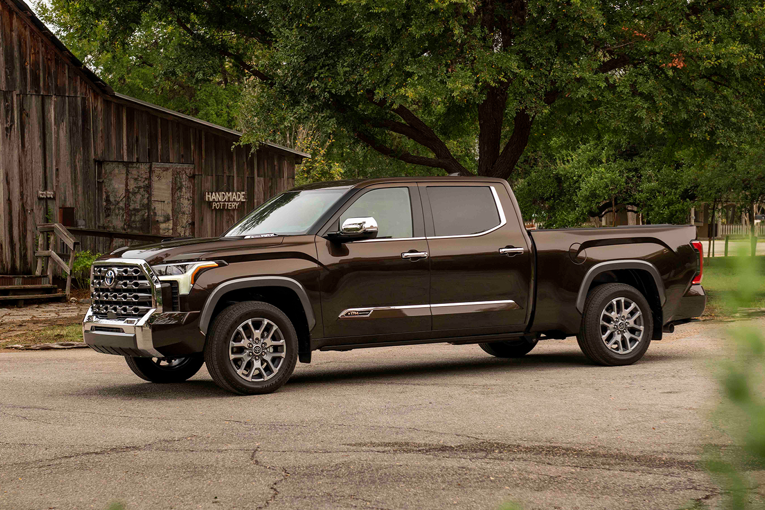 Review: The Redesigned Toyota Tundra Finally Catches Up to the Pack ...