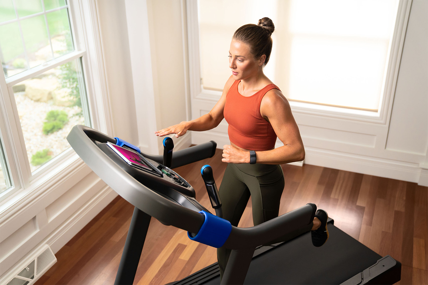 Nota track treadmill hot sale