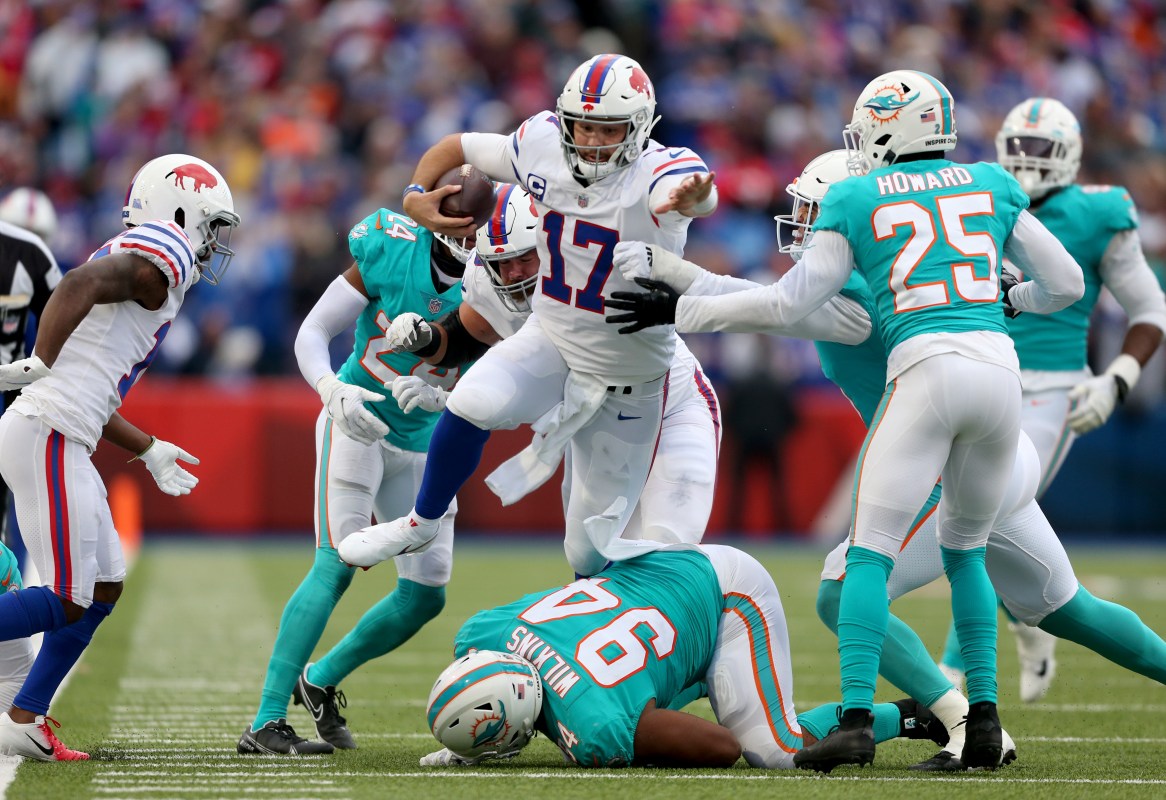 NFL Week 3 expert picks: Bills play Dolphins, Packers vs. Bucs - Sports  Illustrated