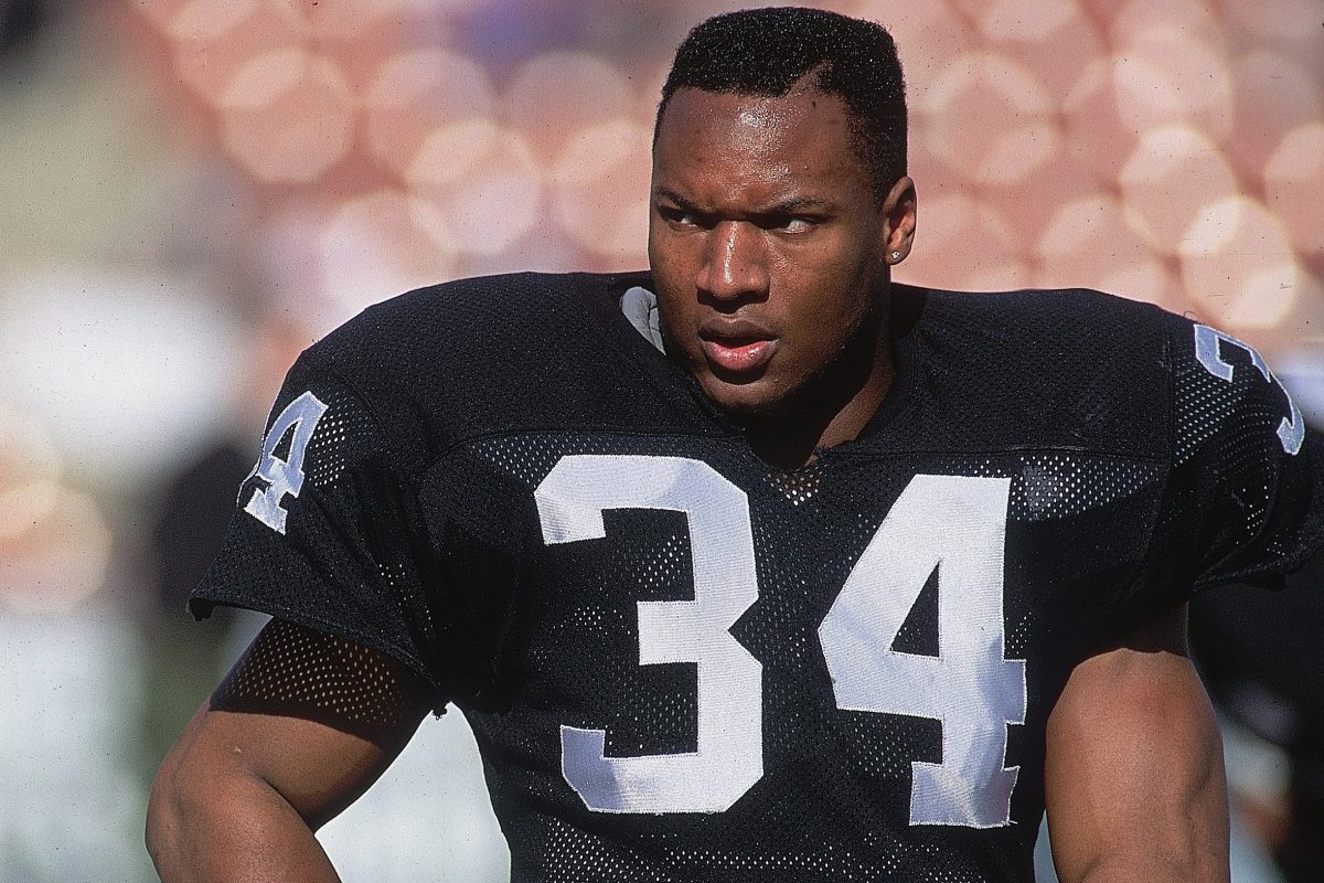 The Legend of Bo Jackson is Chronicled in a New Book by Jeff Pearlman ...