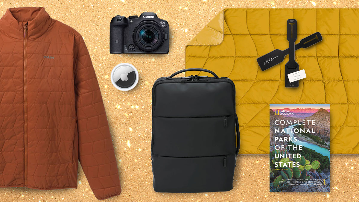 The Best Travel Gifts for the JetSetters on Your List This Year