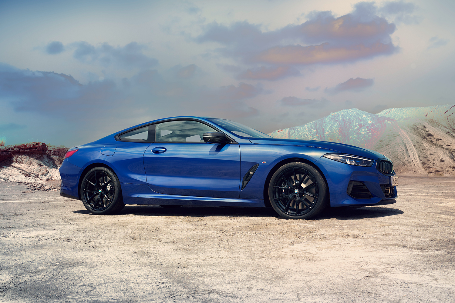 2023 bmw 8 series m850i