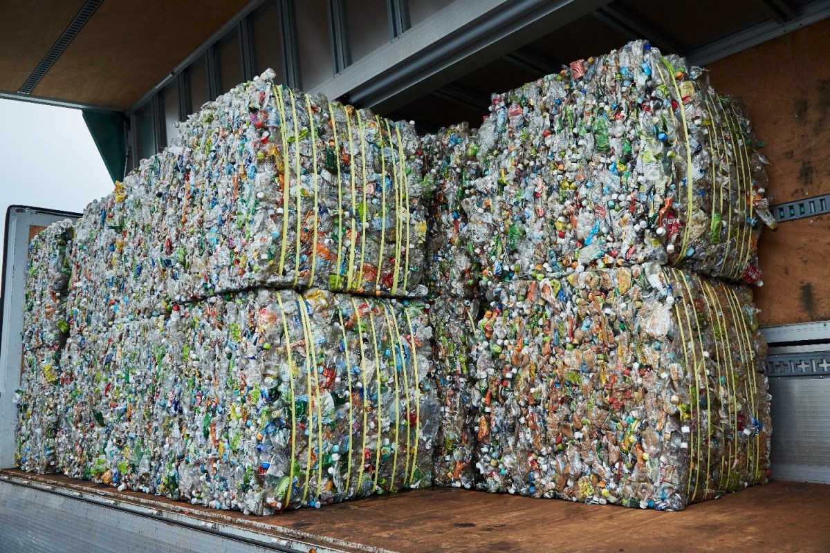 Artificial Intelligence Could Make Recycling More Efficient - InsideHook