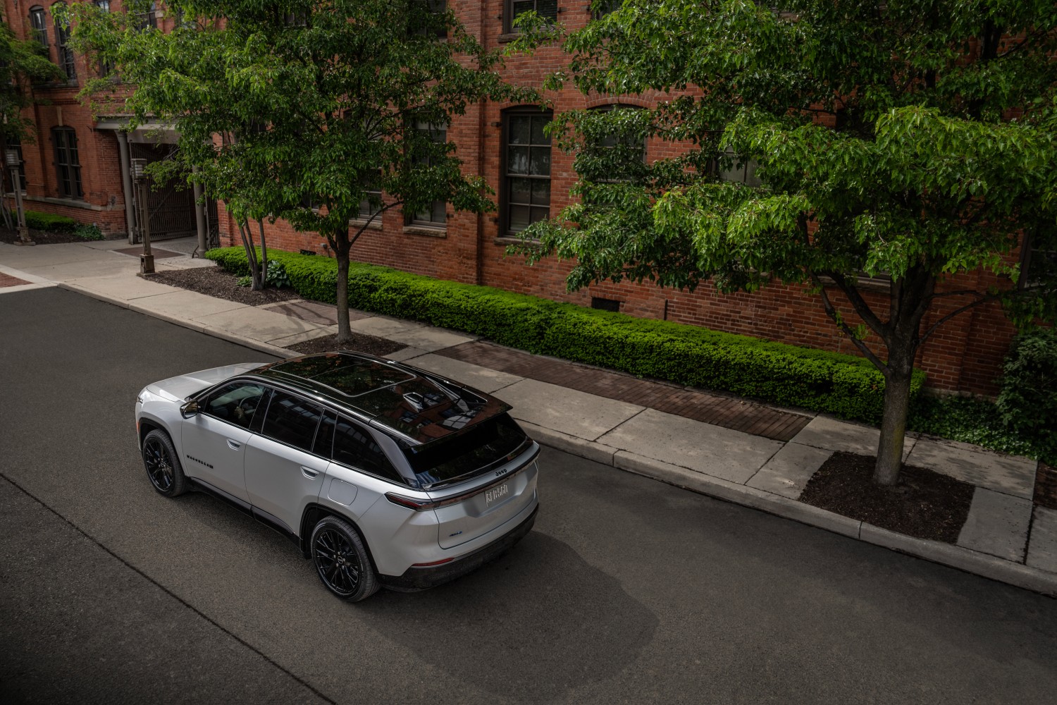 2024 Jeep Wagoneer S