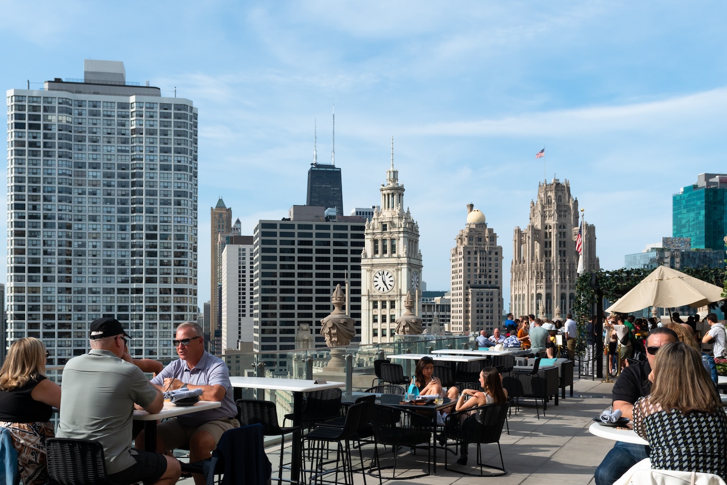 Rested atop the 22-story LondonHouse Hotel, LH Rooftop’s views of Chicago are better than any postcard