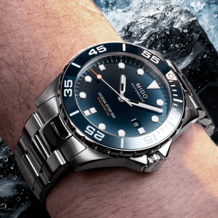 Mido's Ocean Star 600 Chronometer, featuring a rotating bezel, a 43.5mm case, and 600m water resistance