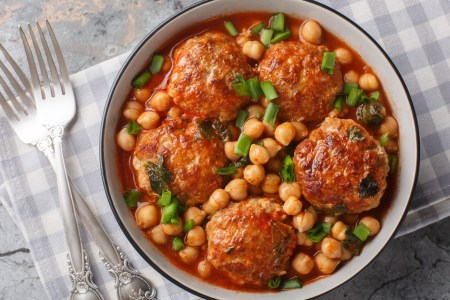 Beans and meatballs