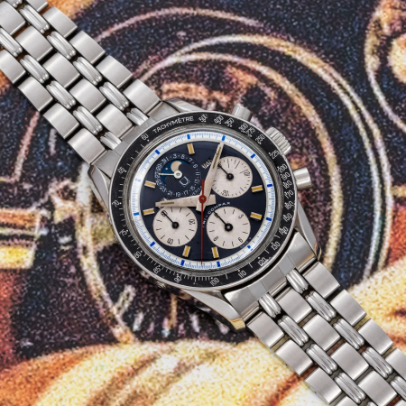 The Universal Genève Tri-Compax Moonphase is a mind-bogglingly useful triple-date chronograph