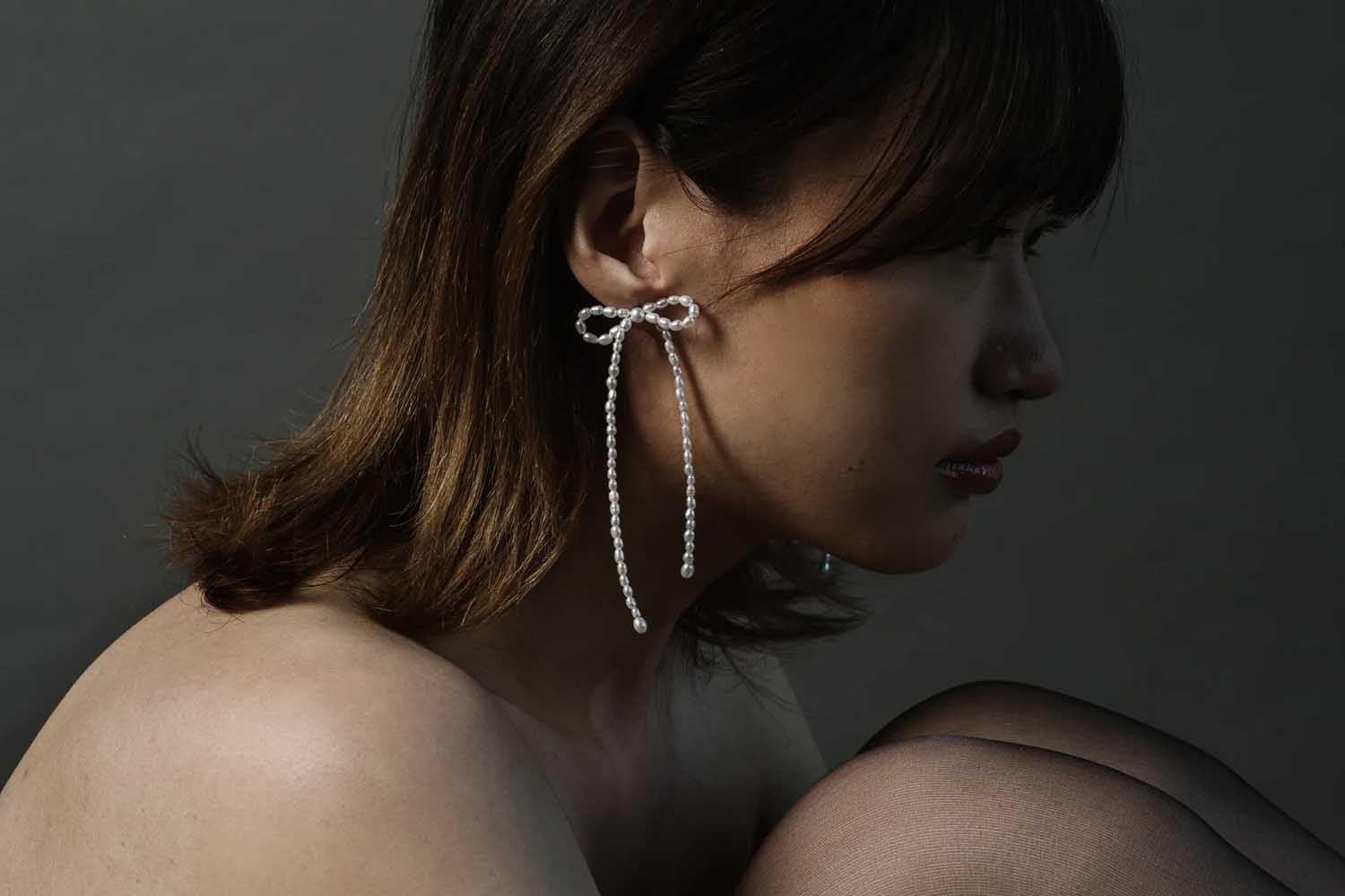 Kara Yoo Margot Earrings in Rice Pearl