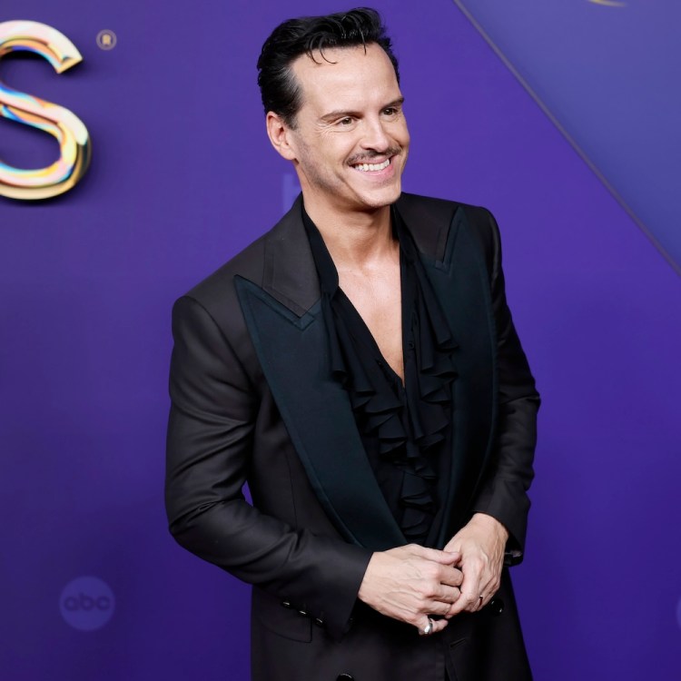 LOS ANGELES, CA - September 15, 2024 -  Andrew Scott arriving at the 76th Primetime Emmy Awards at the Peacock Theater on Sunday, September 15, 2024 (Allen J. Schaben / Los Angeles Times via Getty Images)