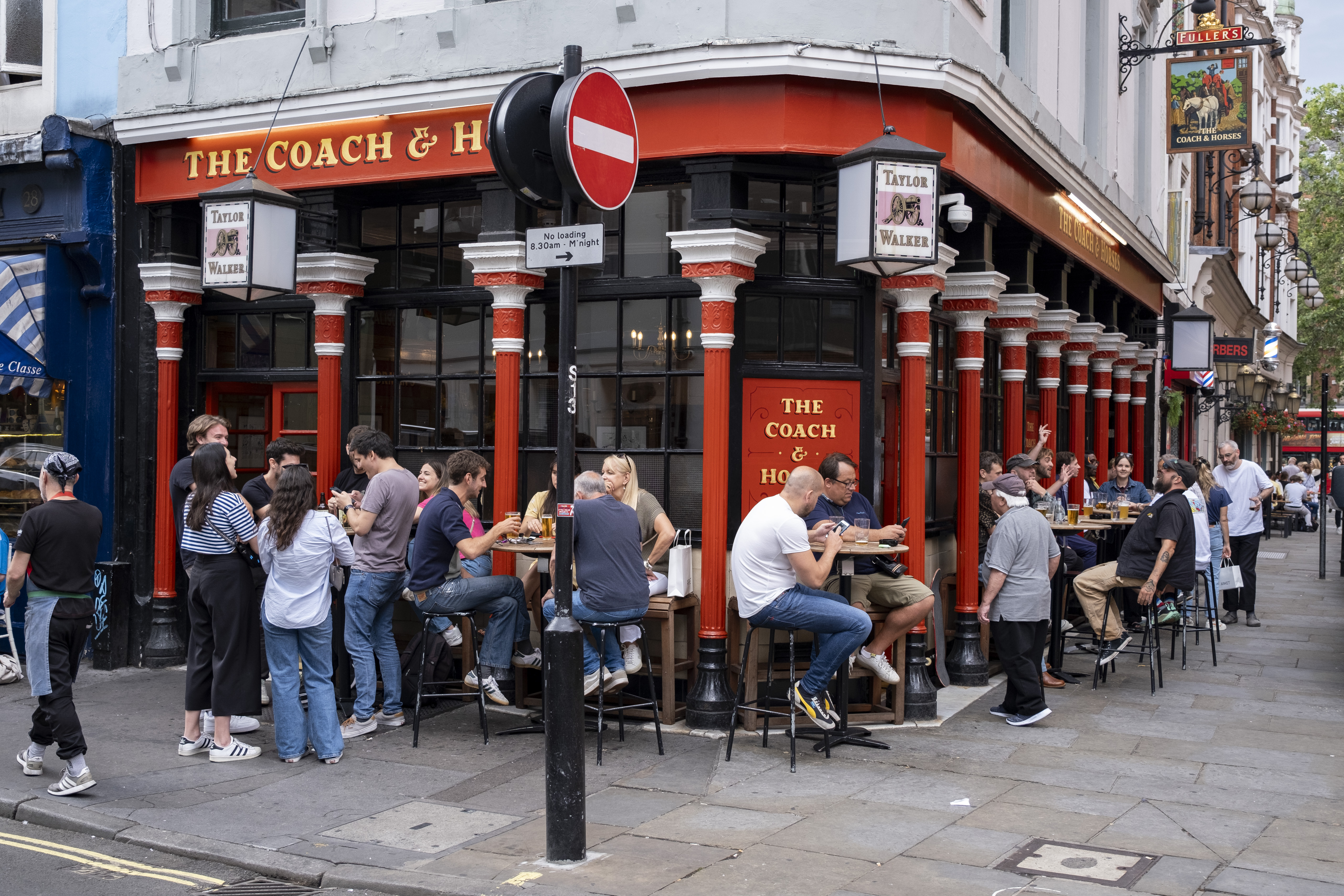 When the weather is nice, outdoor drinking is a given.