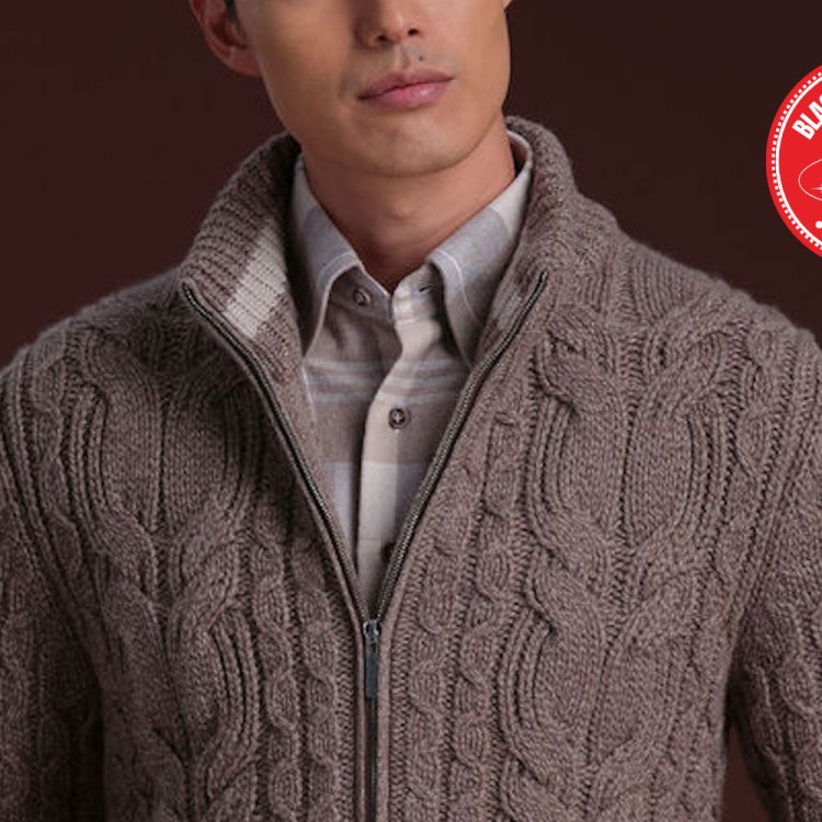 A men's sweater that's on sale during the Paul Stuart Black Friday Sale