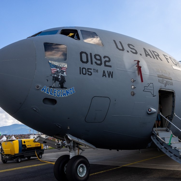 Boeing C-17