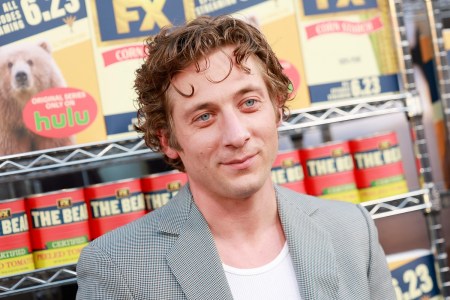 Chicago Has Found a Jeremy Allen White Look-Alike