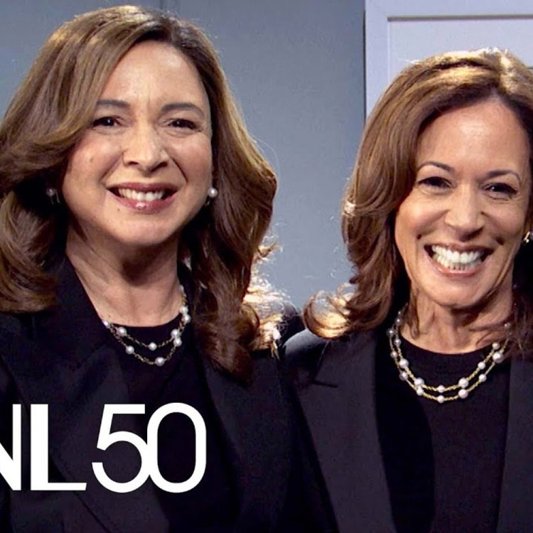 Multiple Kamala Harrises on "SNL"