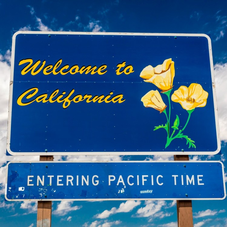 "Welcome to California" sign